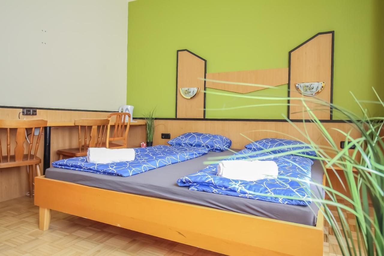 Queen Studio 3p Bs A Apartment *